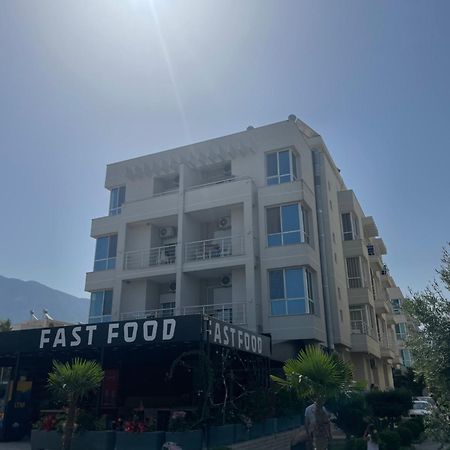 Seaview Apartments Vlore Exterior photo