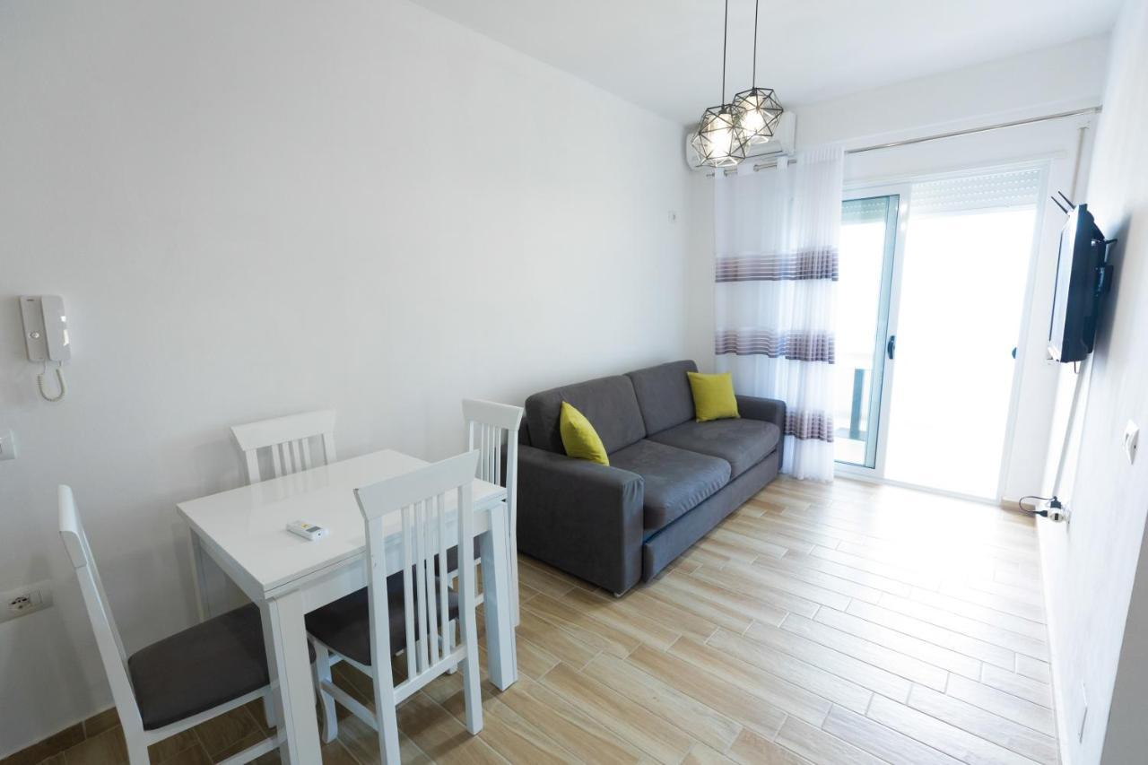Seaview Apartments Vlore Exterior photo