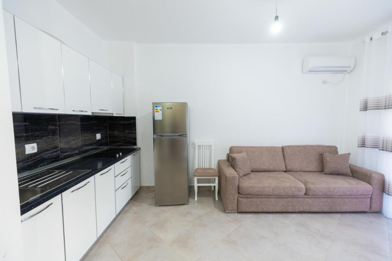 Seaview Apartments Vlore Exterior photo