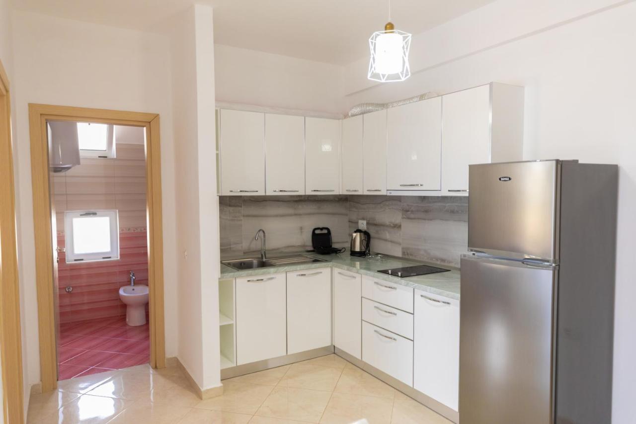 Seaview Apartments Vlore Exterior photo